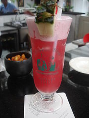Singapore Sling by Paul Fenton(CC BY-2.0)
